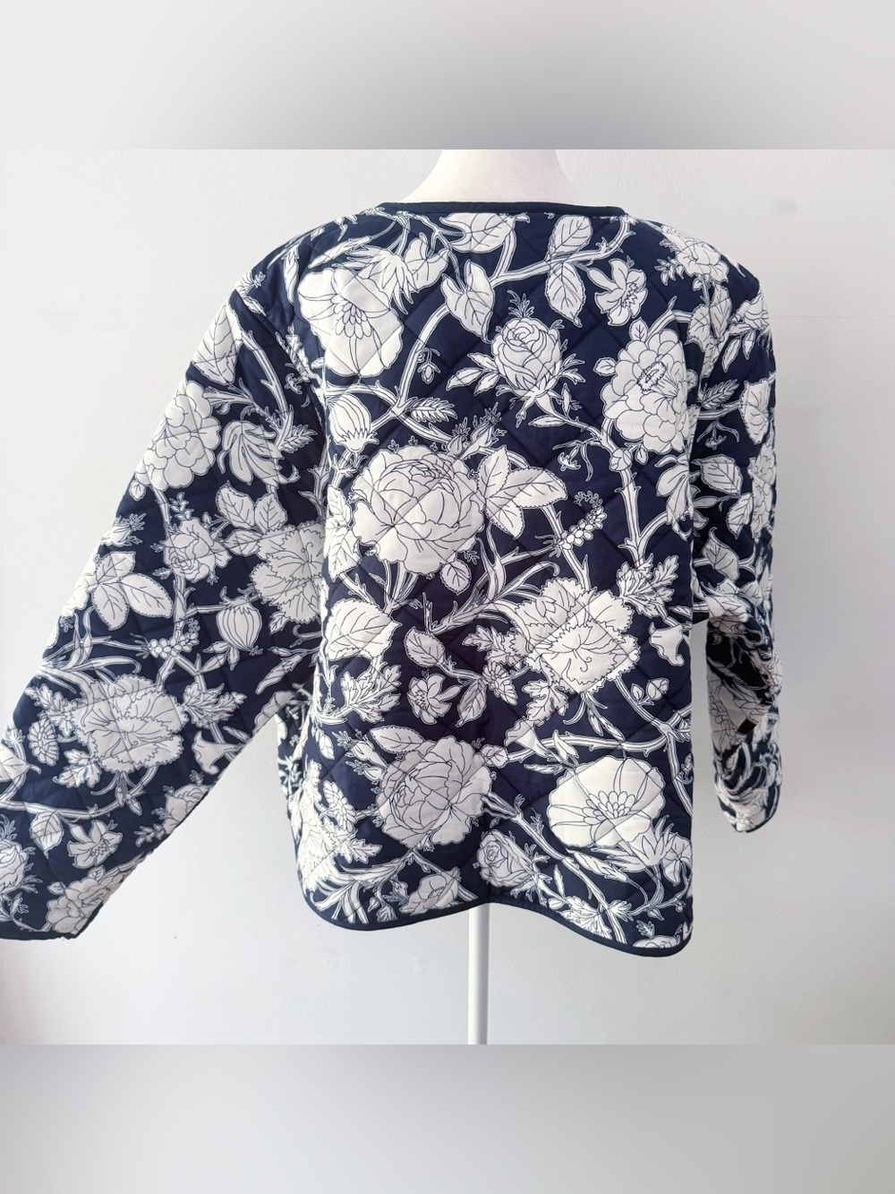Time & Tru Women 100% Cotton Floral Quilted Jacket XXL Navy Blue Coastal Casual - Picture 6 of 10
